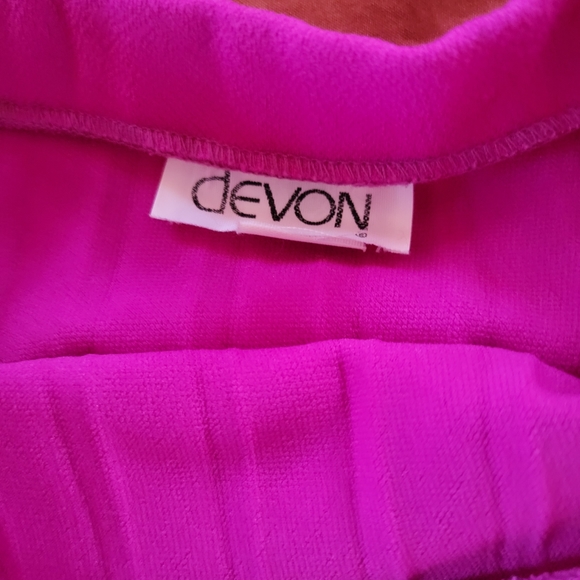 • VINTAGE FUCHSIA PLEATED POLY MIDI • - Picture 4 of 9